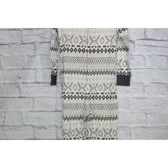 VICTORIA'S SECRET White Snowflakes Fleece Hooded Cozy Jumpsuit Size L - Picture 4 of 9